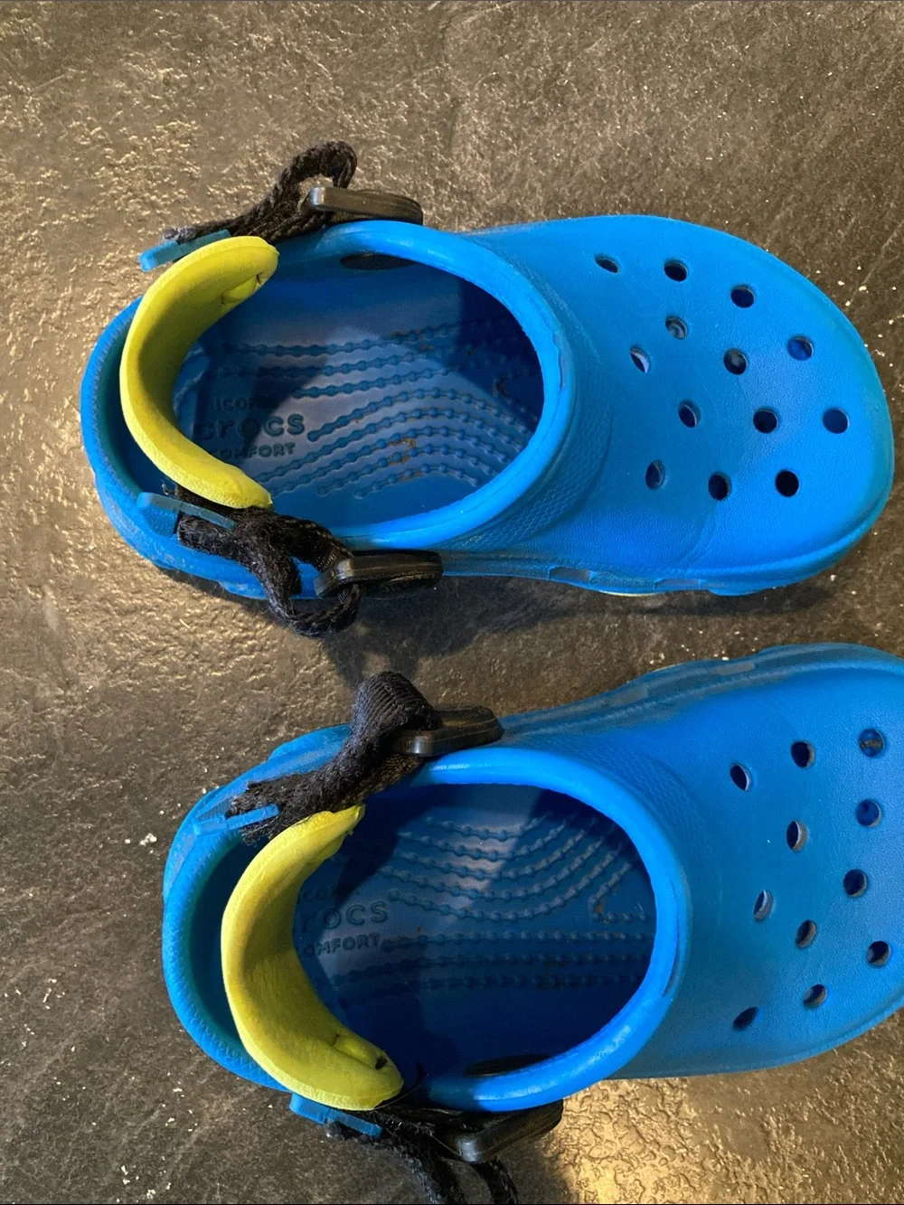 Boys Crocs blue yellow sandals size 7